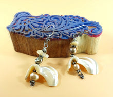 Load image into Gallery viewer, SILVER EARRINGS  WITH GENUINE MOTHER OF PEARL &amp; IRIDESCENT GREY AND PINK PEARLS 
