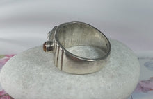 Load image into Gallery viewer, SILVER RING ANTIQUE , ANCIENT GREEK DESIGN "RHOMBUS" WITH EYE OF THE TIGER
