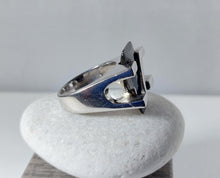 Load image into Gallery viewer, SILVER RING LARGE RECTANGLE-SHAPED BLACK COLOUR CRYSTAL

