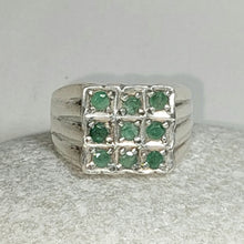 Load image into Gallery viewer, VINTAGE SILVER RING EMERALDS
