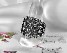 Load image into Gallery viewer, SILVER RING HANDMADE LITTLE BALLS
